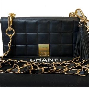 Authentic CHANEL Wallet on a Chain!!💯